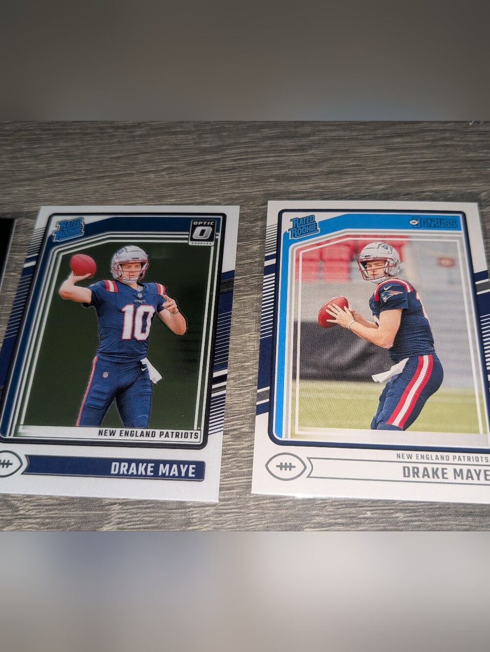 Drake Maye Football Rookie Cards - Picture 2 of 3